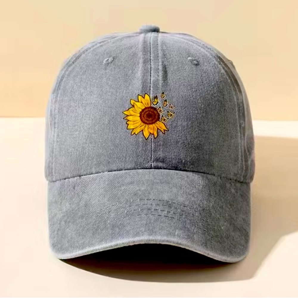 🌻 NWOT Sunflower Butterfly Gray Cotton Baseball Cap
